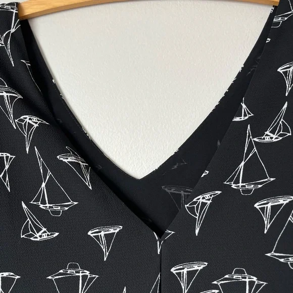 NWT Monk & Lou flowy tank size XS - Picture 11 of 12